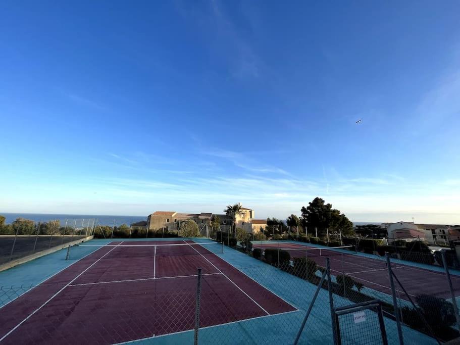 St-Pierre-La-Mer, Bel Appartement A Dans Residence Avec Piscine Et Tennis Entre 5 Et 10 Min De La Plage Флері Екстер'єр фото