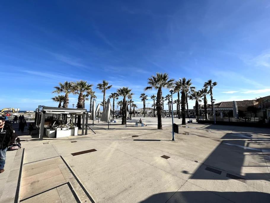 St-Pierre-La-Mer, Bel Appartement A Dans Residence Avec Piscine Et Tennis Entre 5 Et 10 Min De La Plage Флері Екстер'єр фото